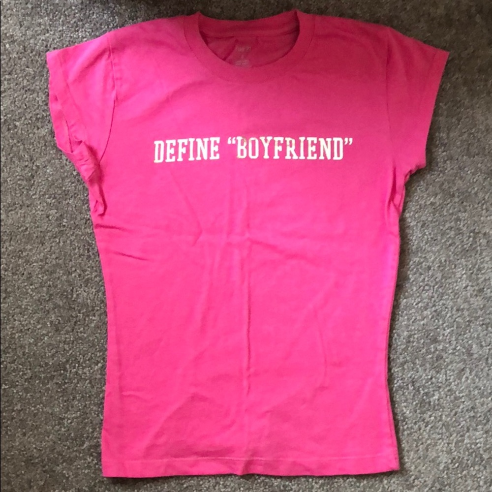 Define “ boyfriend” graphic tee